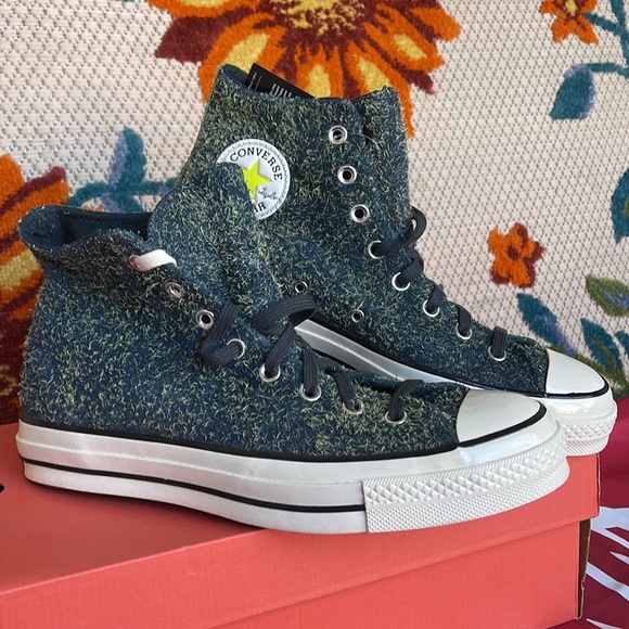 Converse 172146C
CHUCK TAYLOR ALL STAR 70 HI
SEAWEED/EGRET/BLACK WMNS sneakers - Picture 8 of 16